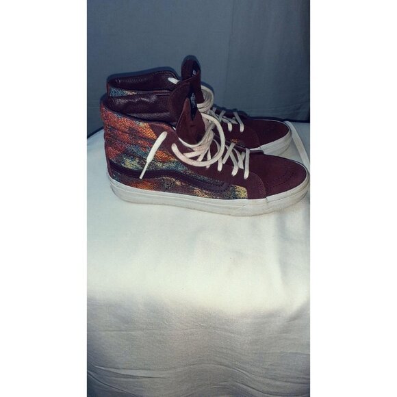 Vans - Picture 2 of 7